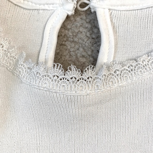 La’ Ros White Boho Sequin Flutter Sleeve Top Sweater Women Size Small - Picture 10 of 10